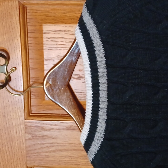 VINTAGE MEN'S SUPREME LACOSTE LIVE BLACK V-NECK SWEATER OLD SCHOOL WARM N COZY! - Picture 5 of 11